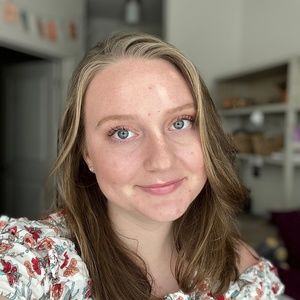 Meet your Posher, Sabrina